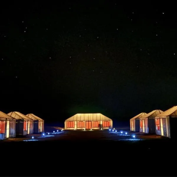 Arawan Luxury Desert Camp, hotel sa Mhamid