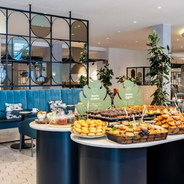 Novotel Campo De Las Naciones, hotel in Madrid