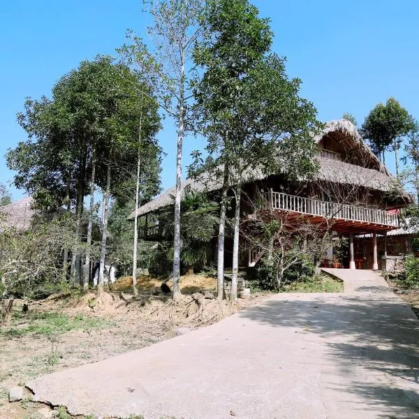 Sa House Bac Ha, отель в городе Бакха