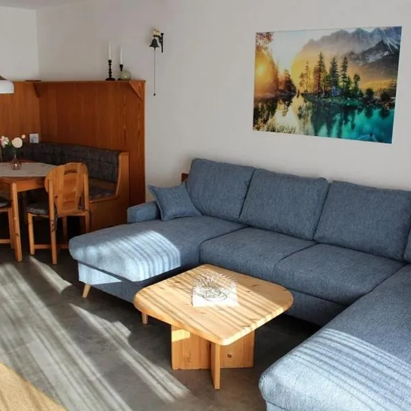 Ferienhaus Nr 124, Kategorie Economy, Feriendorf Hochbergle, Allgäu, hotel v destinaci Karlsebene