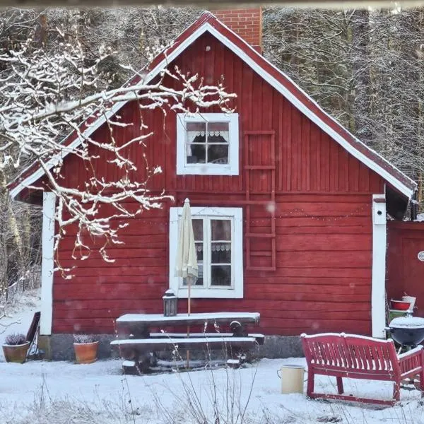 Romantic countryside SAUNA Cottage, ξενοδοχείο σε Maakeski