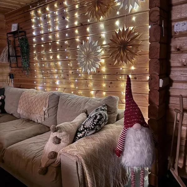 Log cabin Ylläs Valokki - sauna, fireplace, Ylläs view, hotel in Ylläsjärvi