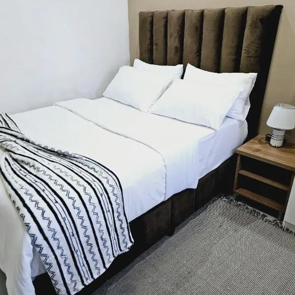 Evernice Guest House, hotel em Cidade do Cabo