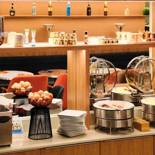 Mercure Chartres Centre Cathedrale，位于沙特尔的酒店