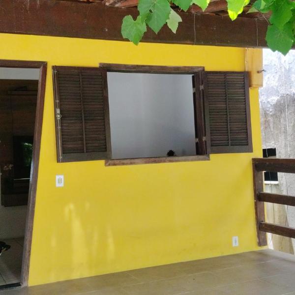 Cantinho amarelo da praça