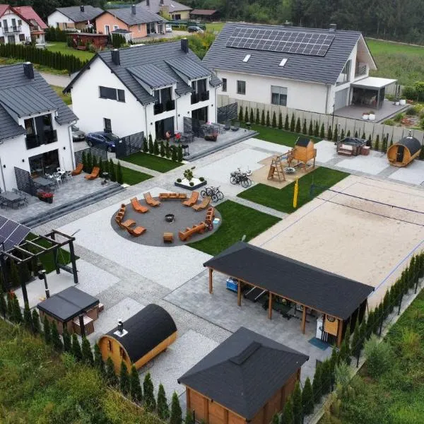 Raj nad jeziorem With Sauna Jacuzzi, khách sạn ở Lubniewice