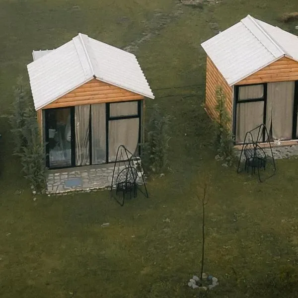 Boga Cabins, hotel din Bogë