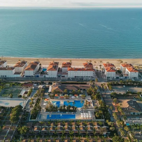 Camping Estival Vendrell Platja, hotel v destinaci Comarruga