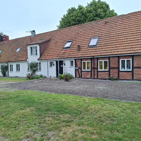 Klockargården Örja byväg 17, hotel v destinaci Landskrona