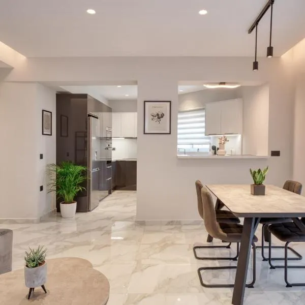 Anesis Deluxe Apartment 1: Gaïtánion şehrinde bir otel