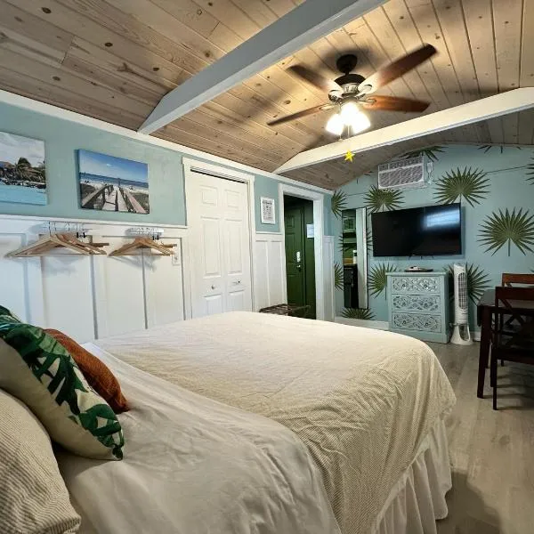 Palm Paradise Retreat, hotel in St Petersburg