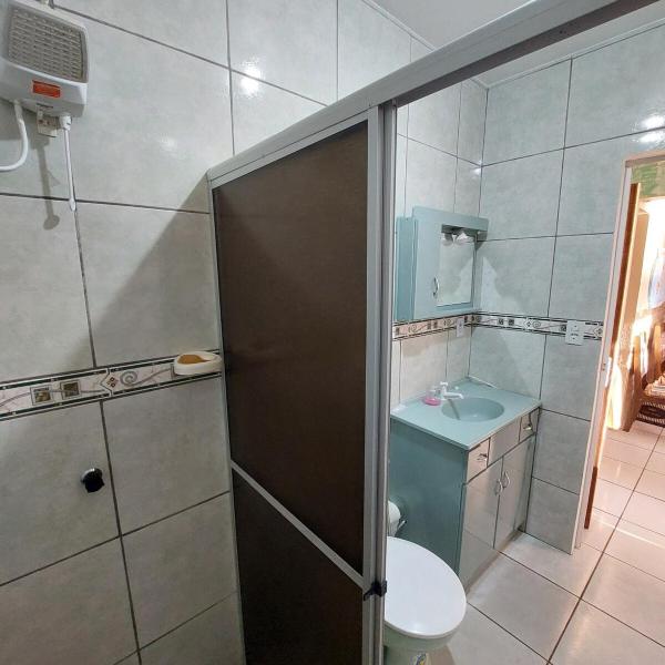 Casa Encanto da Lagoa com acesso à lagoa e pátio cercado - Foto 3