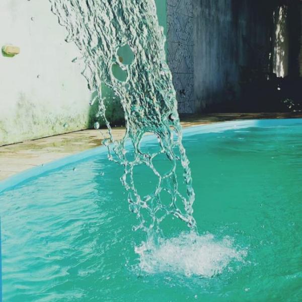 Casa mobiliada com piscina