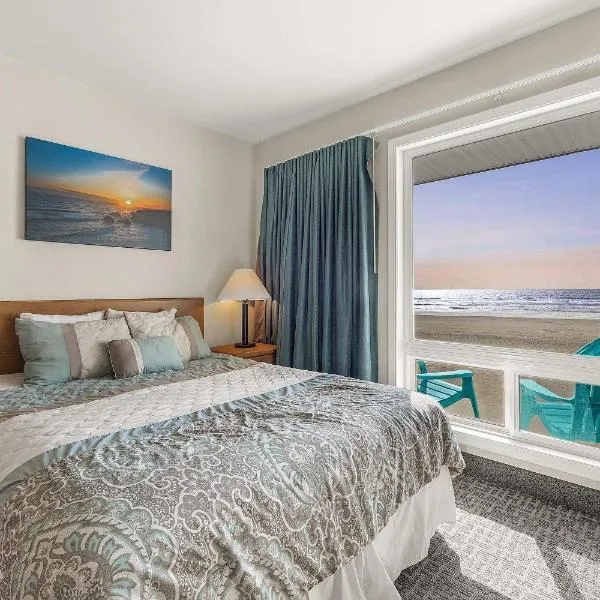 Pool and Hot Tub Ground Floor Studio - Oceanfront - Full Kitchen - Patio, hotel in Lincoln City