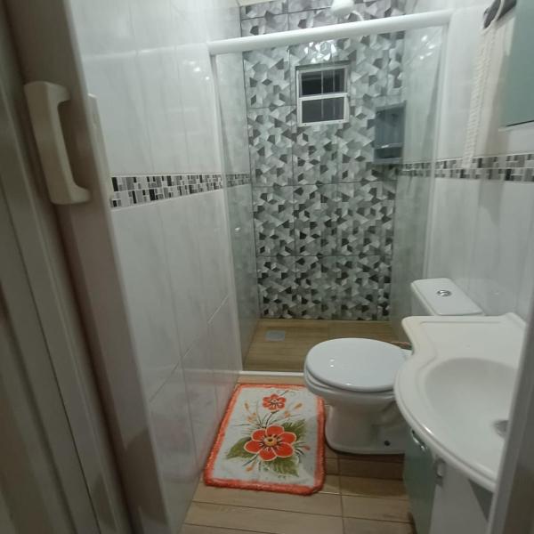 Casa próxima da praia acomoda até quatro pessoas - Foto 3