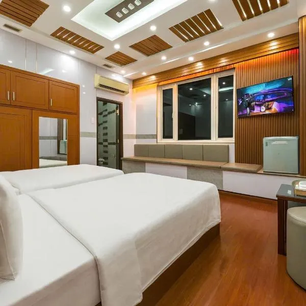 Van Ha Hotel Etown - Nhà Ga T3 Sân Bay TSN, hotel em Ho Chi Minh