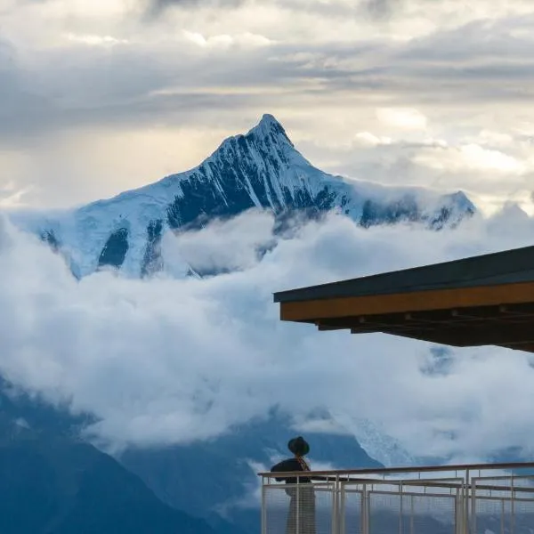 LOSTVILLA(Deqin Meri Snow Mountain), hótel í Diqing
