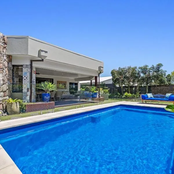 The Doggy Beach House - with Heated Pool in Pottsville – hotel w mieście Pottsville
