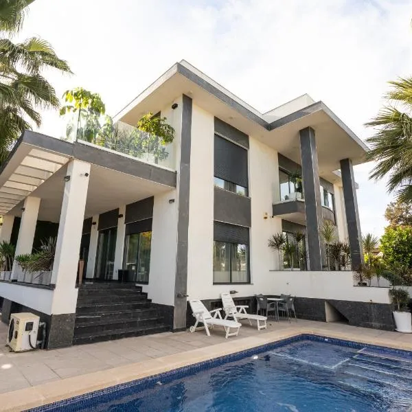 Exclusive Villa City, Beach & Golf, hotel v destinaci Alicante