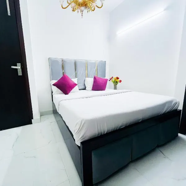Hotel 24 Stay - Near Max Hospital, hotel in New Delhi