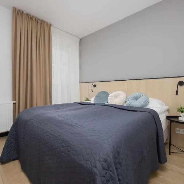 Spacious Studios Zamoyskiego Near PGE with Parking by Noclegi Renters, hôtel à Varsovie