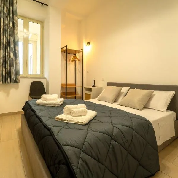 Le rose di Mimmo Casa vacanze, hotel v destinaci Barcellona-Pozzo di Gotto