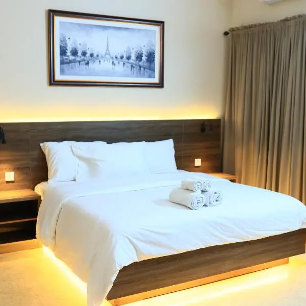 Majestic BnB, hotel en Karachi
