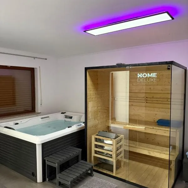 Ferienwohnung mit Pool und Sauna - Medebach, hotel in Medebach