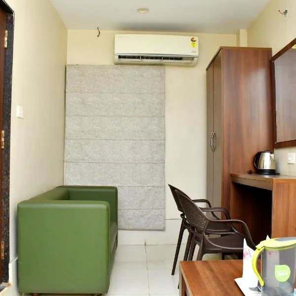 Raj Gharana, hotel din Raipur