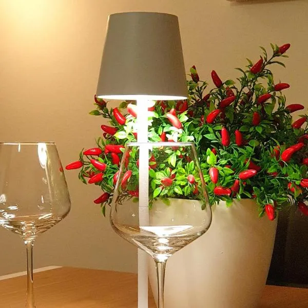 DOMUS ALE Poggio Verde - with private parking, hotel a Roma