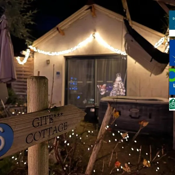 Cottage-Gite & Jacuzzi - Chez Flo & Marc, hotel in Chouzy-sur-Cisse