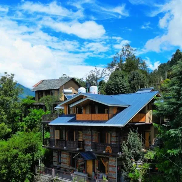 Rustic Roots Home Stay, hotel di Nagar