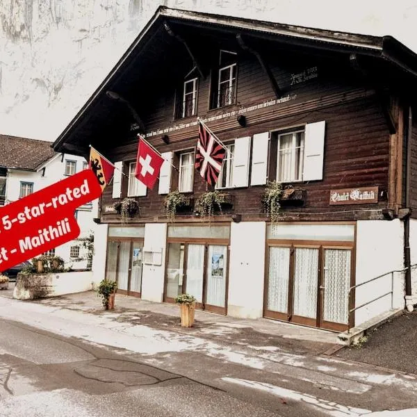 Chalet Maithili Lauterbrunnen -152-Year-Old Majestic Chalet، فندق في لوتربرونن