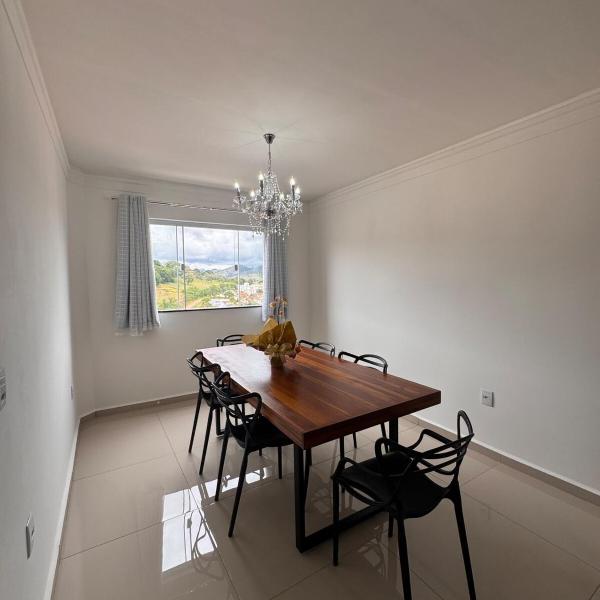 Casa aconchegante a 3 minutos do Centro e Parque das Águas com vista para as montanhas - Foto 4