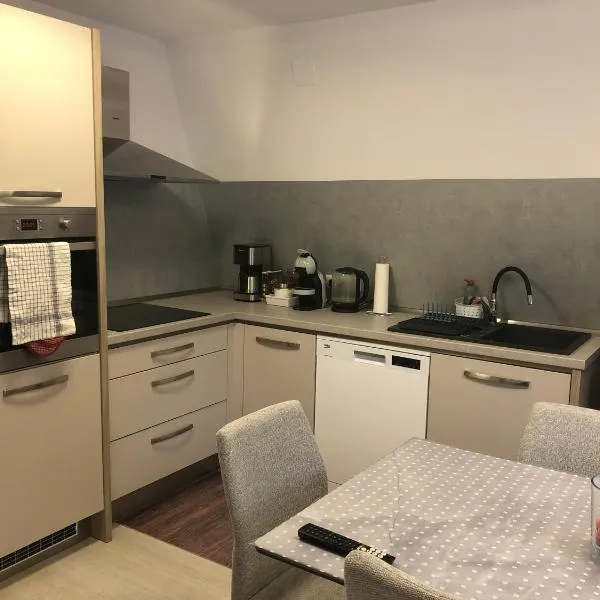 Top Apartment with 2 bedrooms, hotel v destinaci Ramingstein