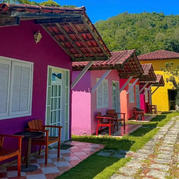 瑞坎托多斯利马旅馆，位于Praia do Bananal的酒店