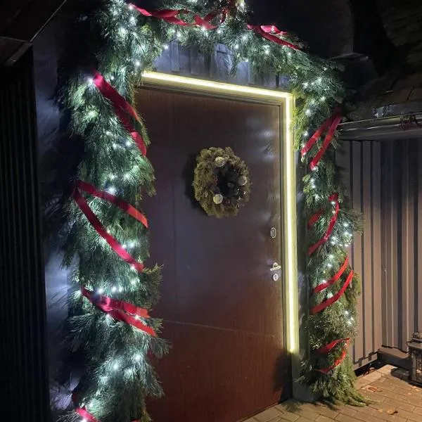 Piejūras māja skandināvu stilā! Seaside scandi house!、ラプメジティエムスのホテル