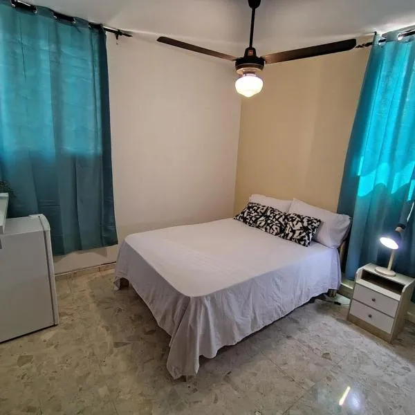 Private and comfortable double room – hotel w mieście Santo Domingo