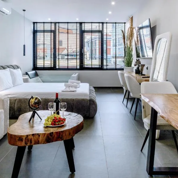 Timeless luxury suites & SPA, hotel v Soluni