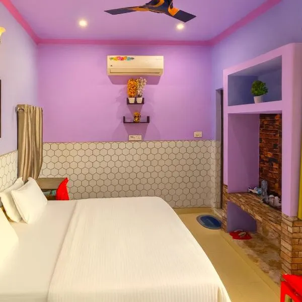 Anukampa Paying Guest House, hotel in Agra