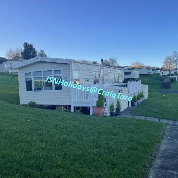 JSNHolidays@CraigTara, hotel v destinaci Ayr