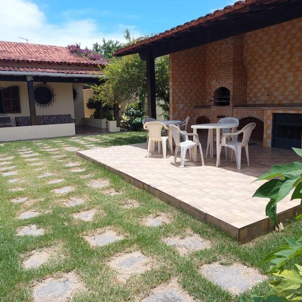 casa 3 quartos em cabo frio com churrasqueira perto do centro e das praias