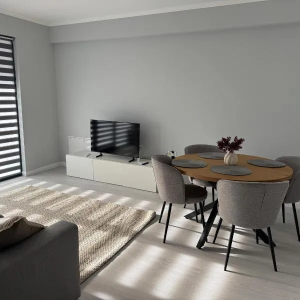 New Building 2 Room Modern Apartment, hotel in Constanţa