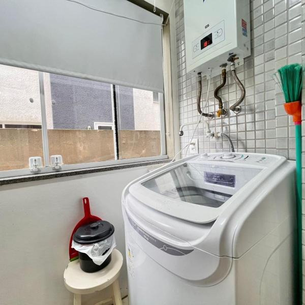 Apartamento encantador próximo a praia com garagem - Foto 3