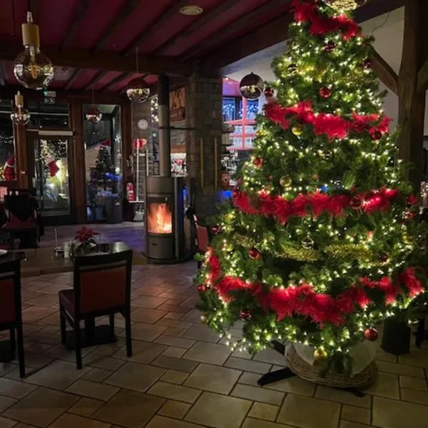 Hotel Val De La Cascade, hotel v destinaci Stavelot