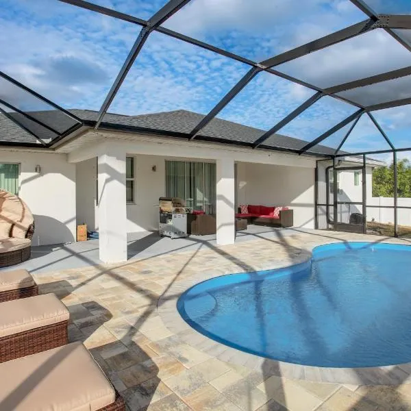 Pet-Friendly Yard! Comfy Lehigh Acres Getaway, ξενοδοχείο σε Lehigh Acres
