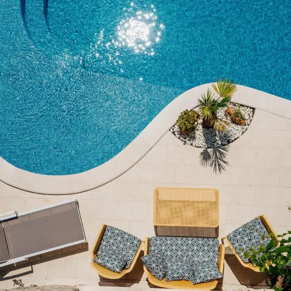 Apartments Captain's Villa, ξενοδοχείο στην Μπούντβα