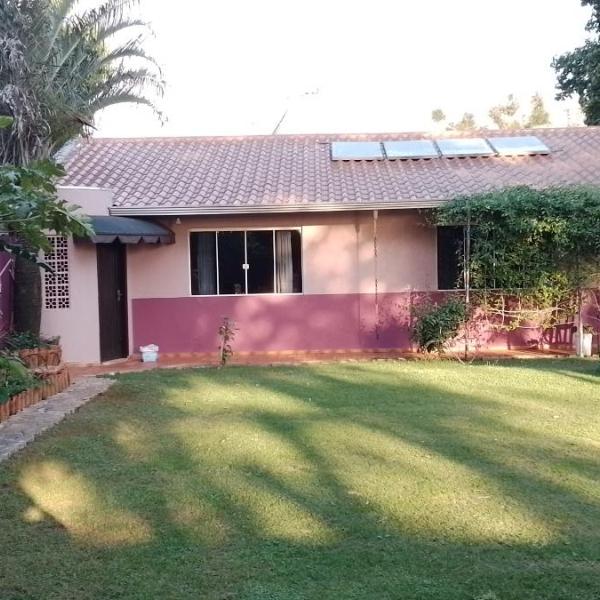 Aconchegante Quarto com Piscina