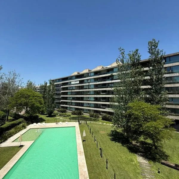 Departamento Condominio del Alto 3 H&L, hotel en Rosario