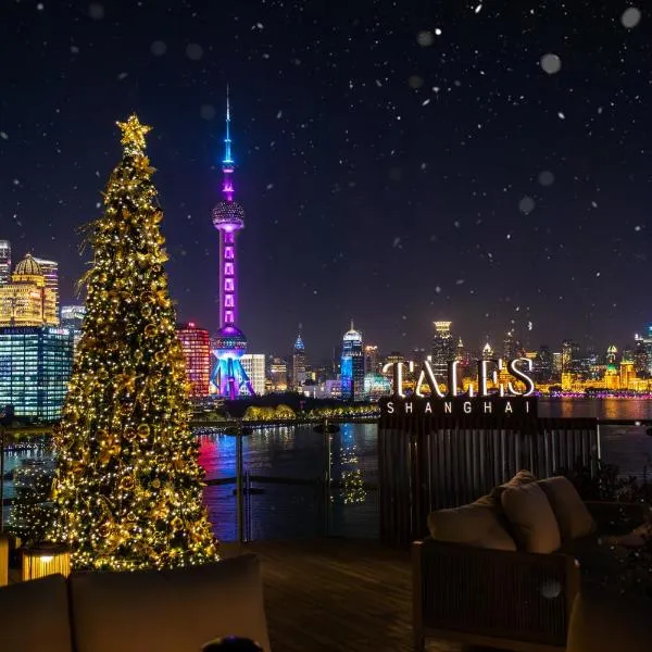 Banyantree Shanghai On the Bund - Tales rooftop bar boasts a jaw-dropping panoramic vista, hotel v Šanghaji